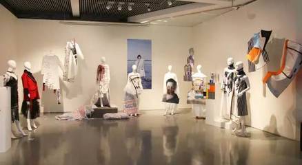 思變·蝶變 中國(guó)美術(shù)學(xué)院上海設(shè)計(jì)學(xué)院2017屆服裝與服飾設(shè)計(jì)專(zhuān)業(yè)畢業(yè)設(shè)計(jì)展